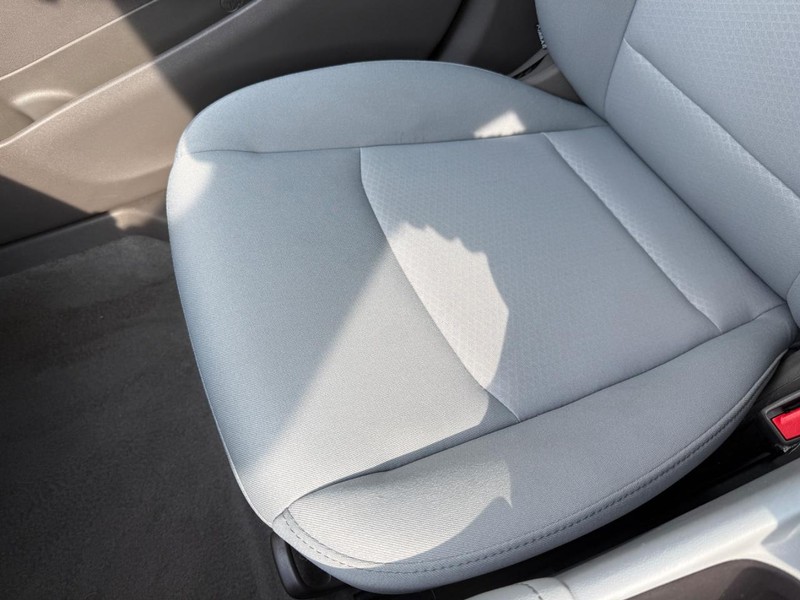 Chevrolet Malibu Vehicle Full-screen Gallery Image 26