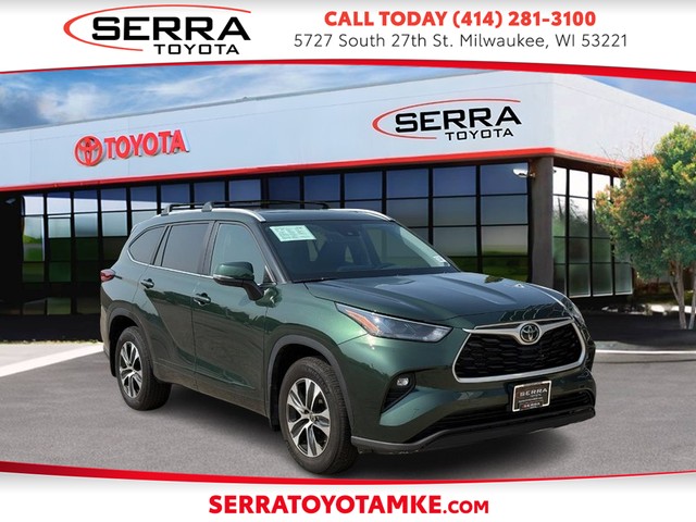 Milwaukee WI 2023 Toyota Highlander more details - toyota highlander