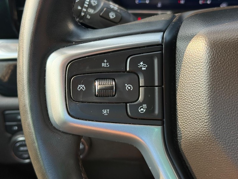 Chevrolet Silverado 1500 Vehicle Full-screen Gallery Image 20