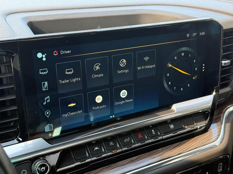 Chevrolet Silverado 1500 Vehicle Full-screen Gallery Image 23