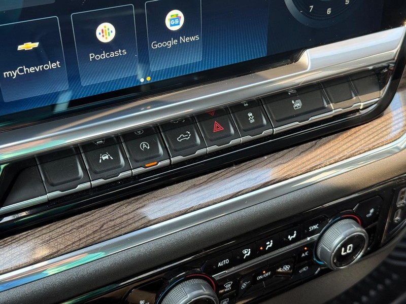 Chevrolet Silverado 1500 Vehicle Full-screen Gallery Image 27