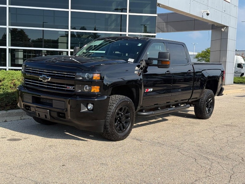 Chevrolet Silverado 2500HD Vehicle Full-screen Gallery Image 07