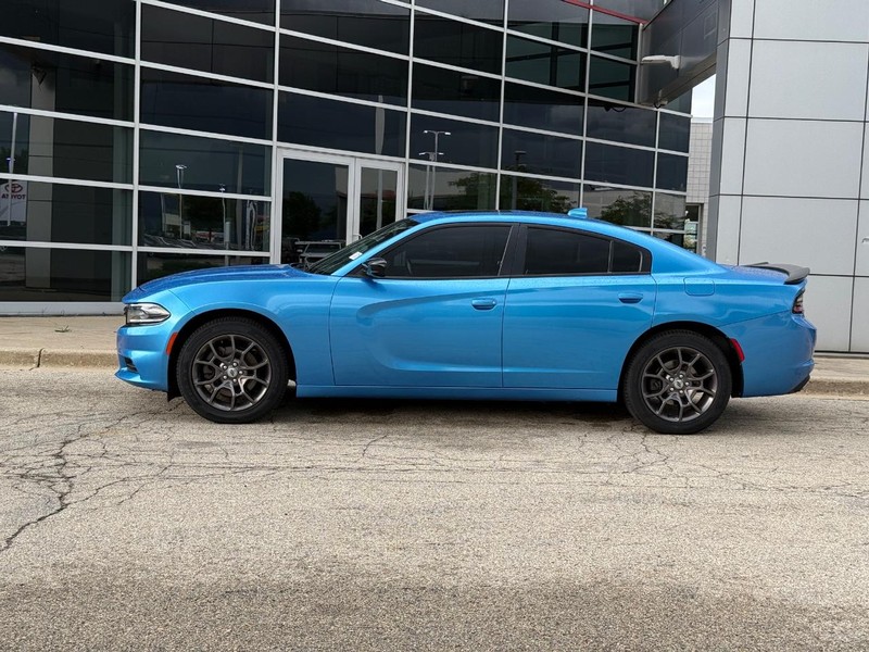 Dodge Charger Vehicle Full-screen Gallery Image 06