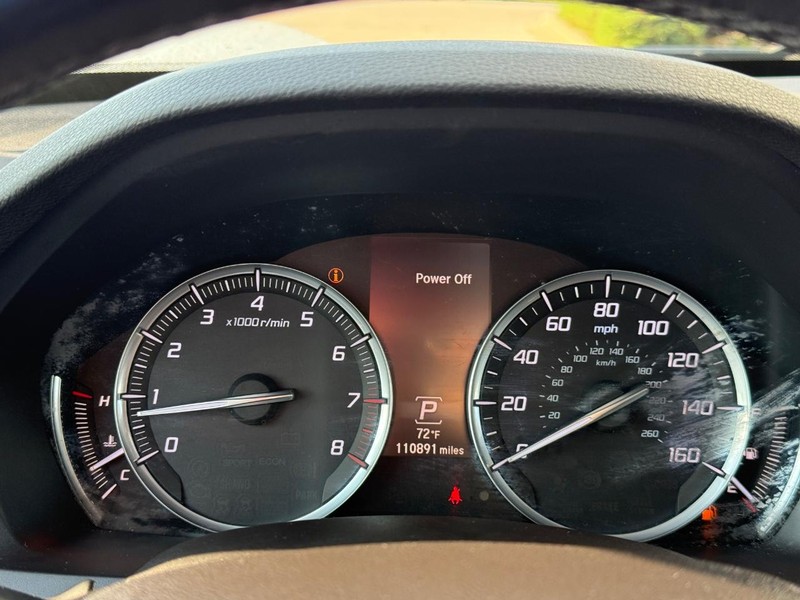 Acura MDX Vehicle Full-screen Gallery Image 23