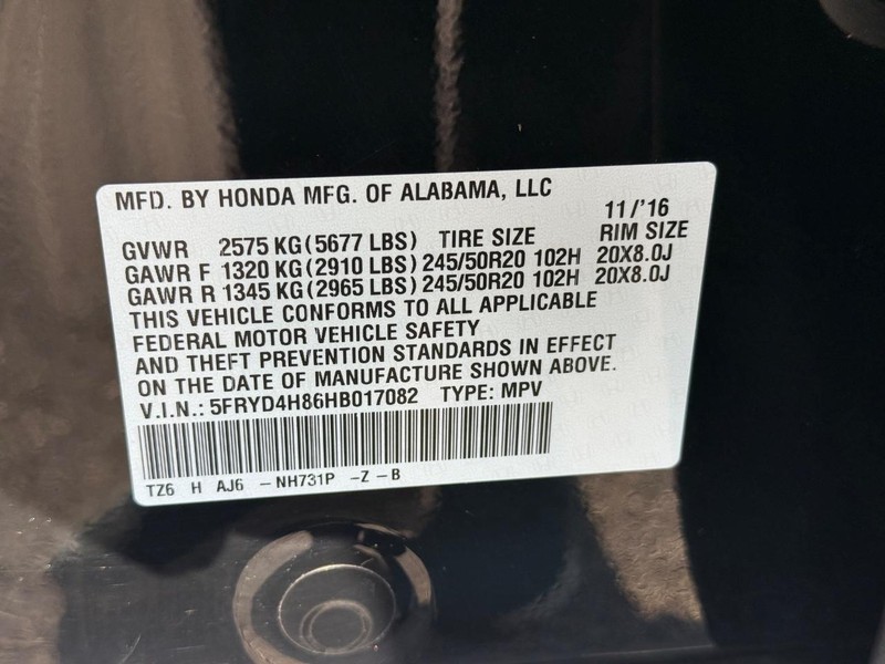 Acura MDX Vehicle Full-screen Gallery Image 59
