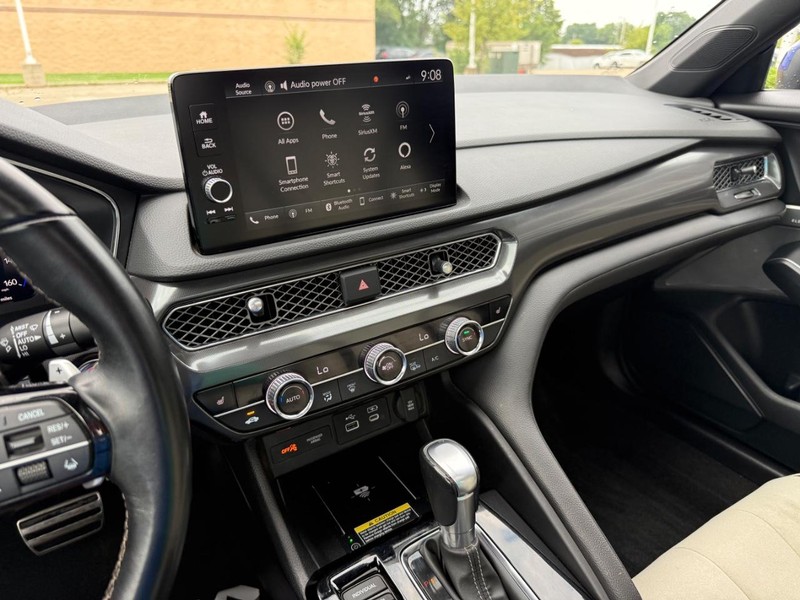 Acura Integra Vehicle Full-screen Gallery Image 25