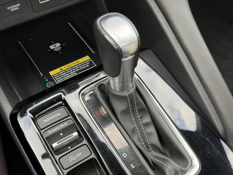 Acura Integra Vehicle Full-screen Gallery Image 27