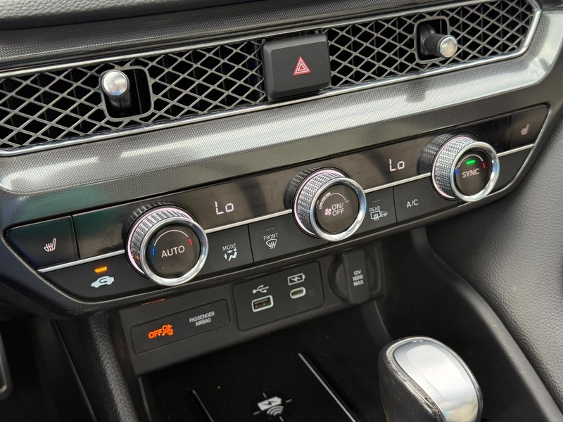 Acura Integra Vehicle Full-screen Gallery Image 28