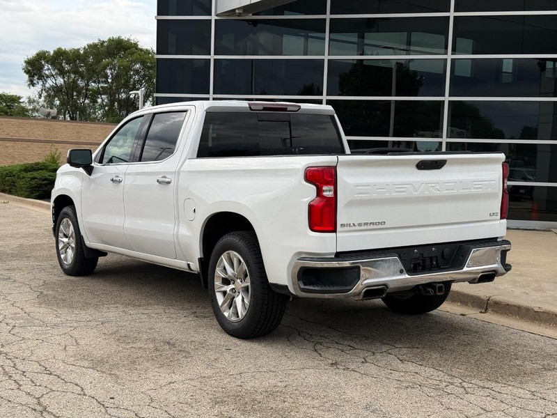 Chevrolet Silverado 1500 Vehicle Full-screen Gallery Image 05