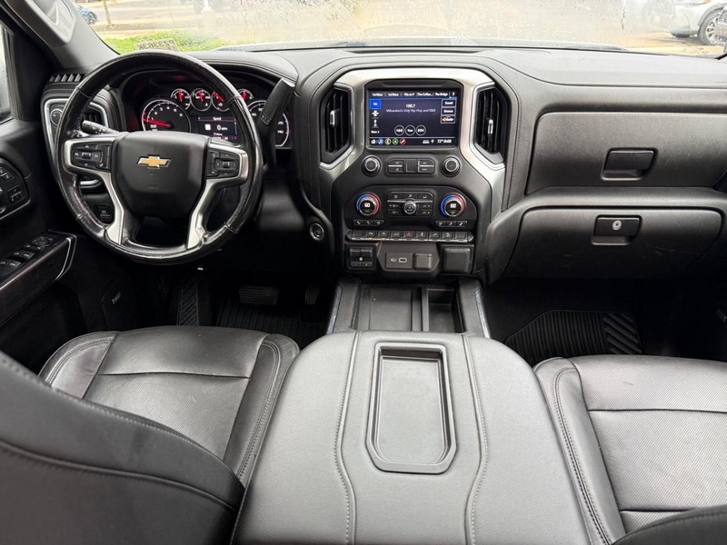 Chevrolet Silverado 1500 Vehicle Full-screen Gallery Image 13