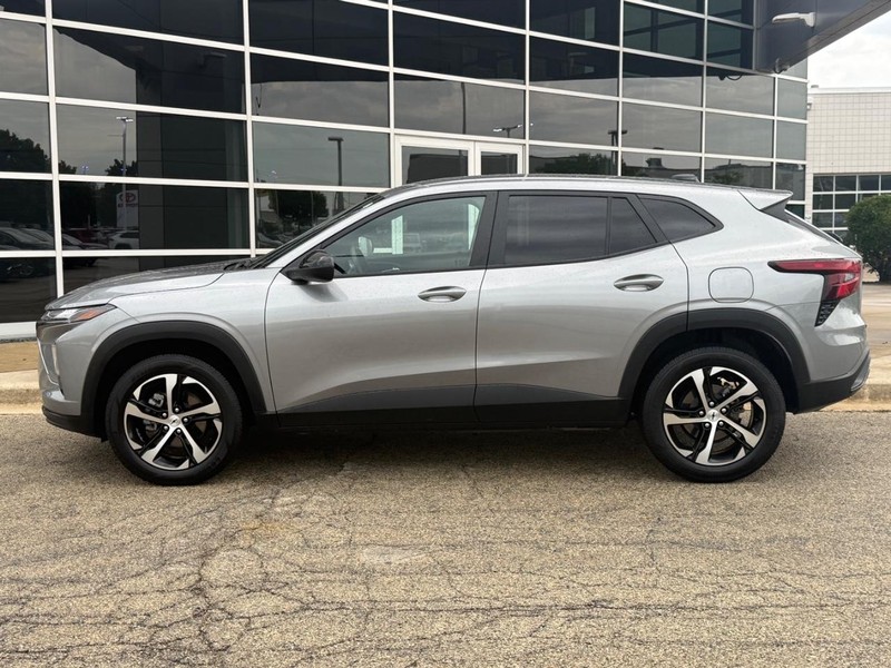 Chevrolet Trax Vehicle Full-screen Gallery Image 06