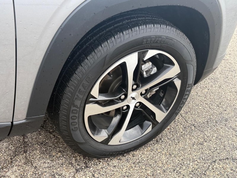 Chevrolet Trax Vehicle Full-screen Gallery Image 09