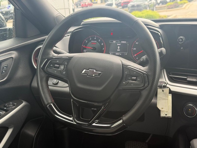 Chevrolet Trax Vehicle Full-screen Gallery Image 13