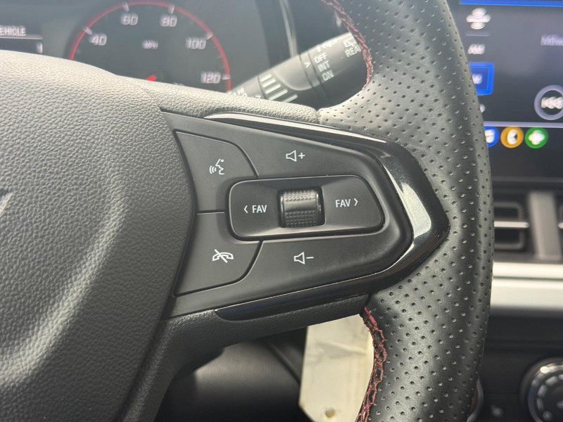 Chevrolet Trax Vehicle Full-screen Gallery Image 15