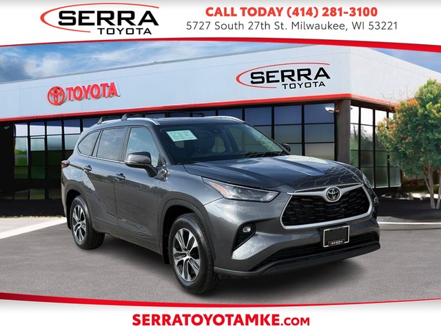 Milwaukee WI 2025 Toyota Highlander more details - toyota highlander