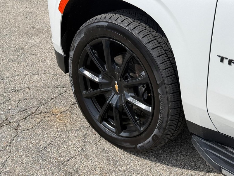 Chevrolet Tahoe Vehicle Full-screen Gallery Image 10