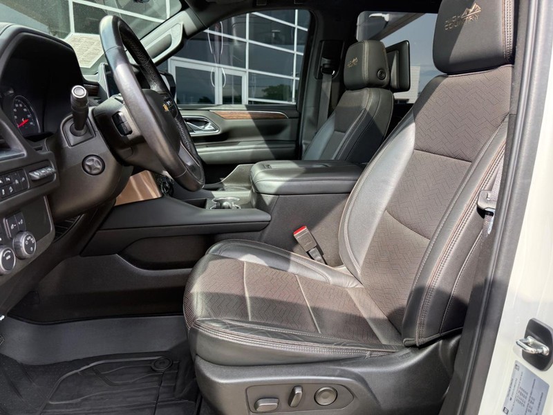 Chevrolet Tahoe Vehicle Full-screen Gallery Image 18