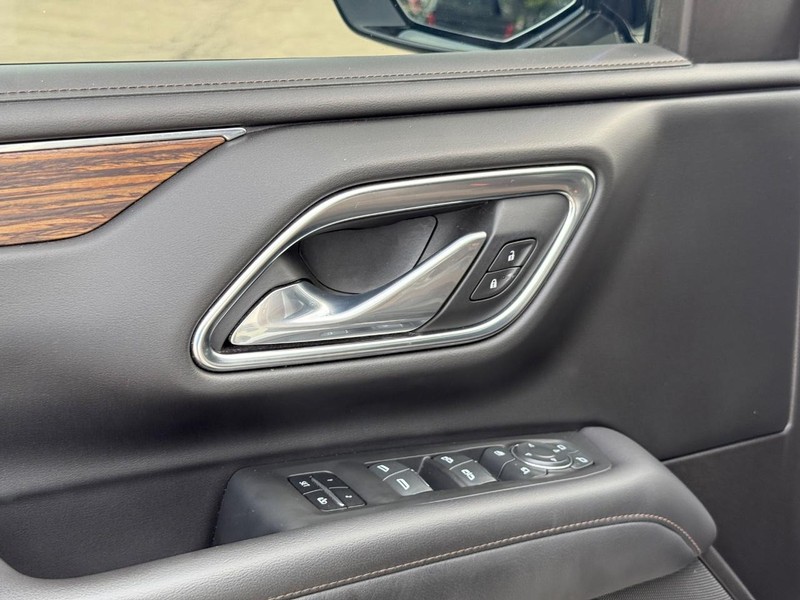 Chevrolet Tahoe Vehicle Full-screen Gallery Image 20
