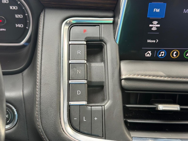 Chevrolet Tahoe Vehicle Full-screen Gallery Image 31