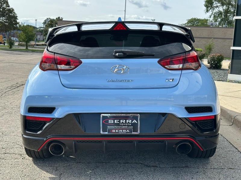 Hyundai Veloster N Vehicle Full-screen Gallery Image 05