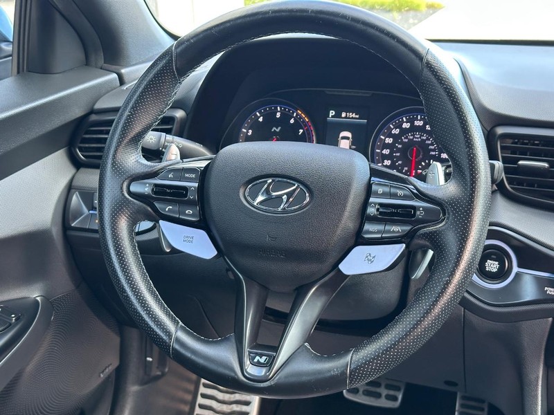 Hyundai Veloster N Vehicle Full-screen Gallery Image 14