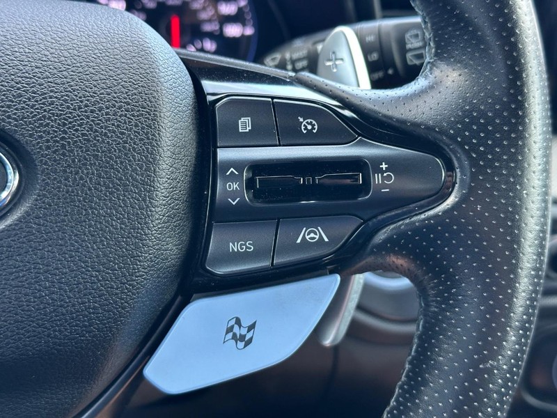 Hyundai Veloster N Vehicle Full-screen Gallery Image 16
