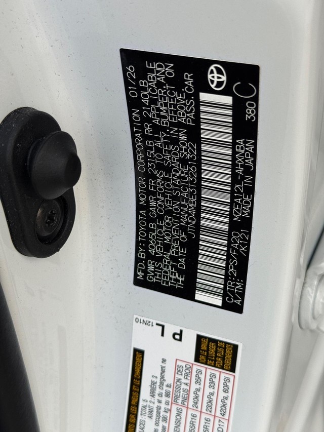2026 Toyota Corolla Hatchback 32