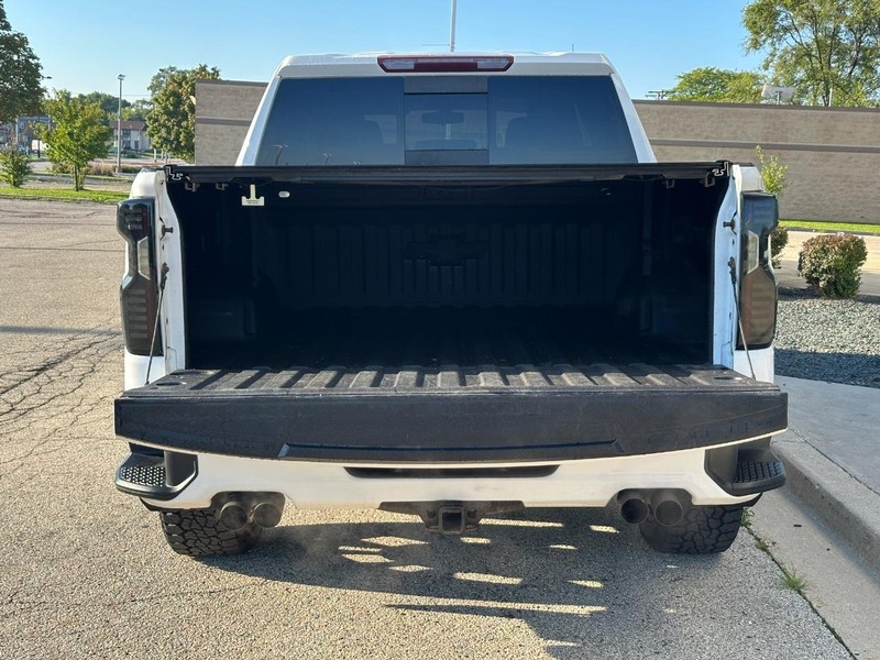 Chevrolet Silverado 1500 Vehicle Full-screen Gallery Image 04