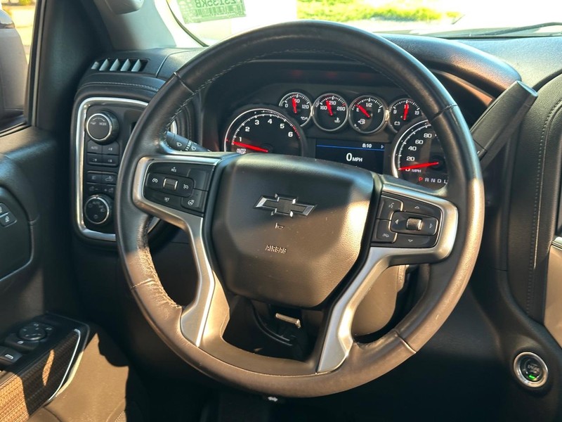 Chevrolet Silverado 1500 Vehicle Full-screen Gallery Image 15