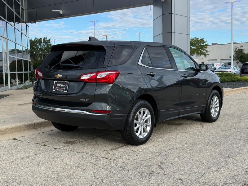 Chevrolet Equinox Vehicle Full-screen Gallery Image 03