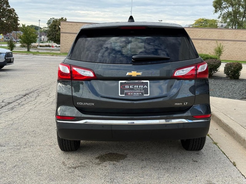 Chevrolet Equinox Vehicle Full-screen Gallery Image 04