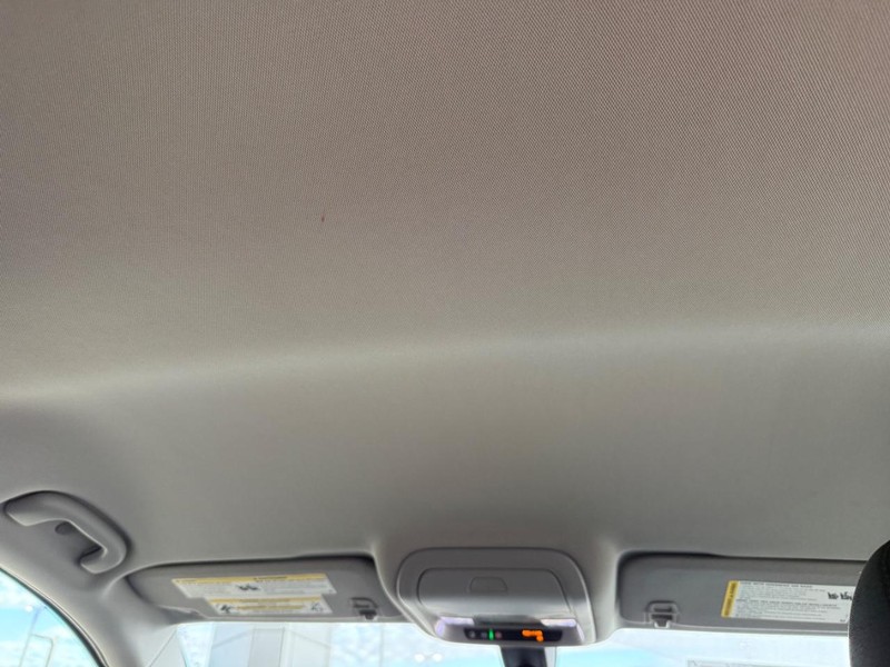 Chevrolet Equinox Vehicle Full-screen Gallery Image 15