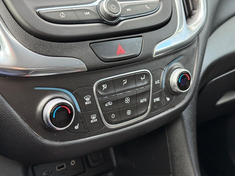 Chevrolet Equinox Vehicle Full-screen Gallery Image 28