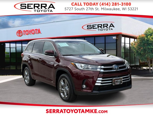 Milwaukee WI 2019 Toyota Highlander more details - toyota highlander