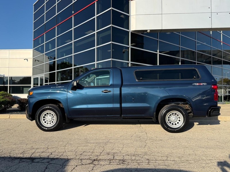 Chevrolet Silverado 1500 Vehicle Full-screen Gallery Image 06