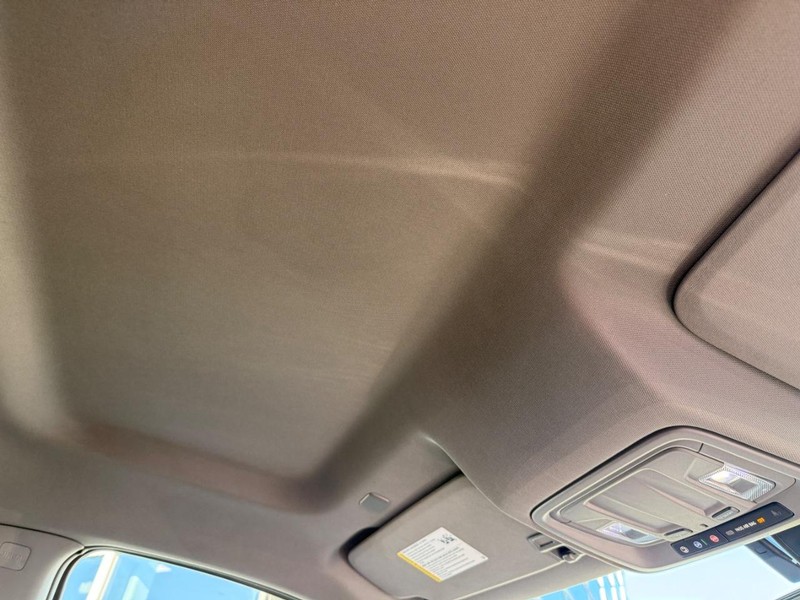 Chevrolet Silverado 1500 Vehicle Full-screen Gallery Image 14