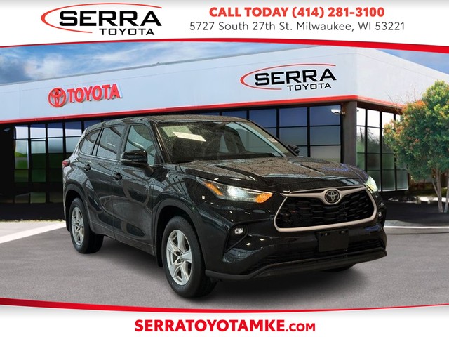 Milwaukee WI 2024 Toyota Highlander more details - toyota highlander