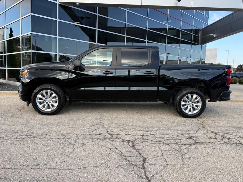 Chevrolet Silverado 1500 Vehicle Full-screen Gallery Image 06