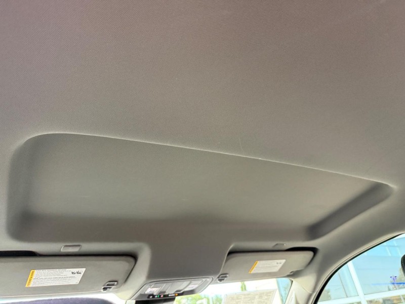 Chevrolet Silverado 1500 Vehicle Full-screen Gallery Image 15