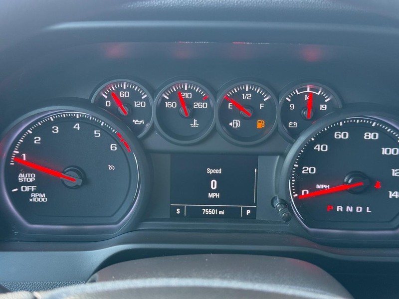 Chevrolet Silverado 1500 Vehicle Full-screen Gallery Image 21