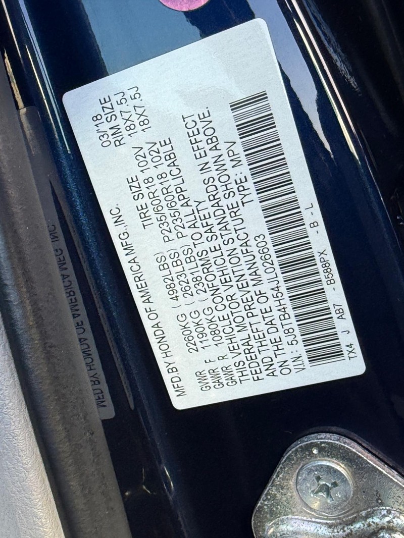 Acura RDX Vehicle Full-screen Gallery Image 32