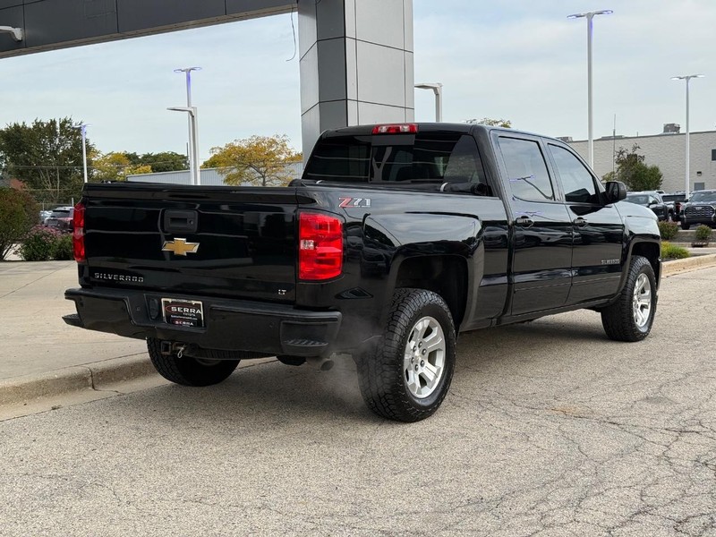 Chevrolet Silverado 1500 Vehicle Full-screen Gallery Image 03
