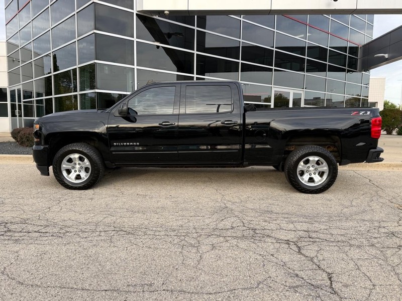Chevrolet Silverado 1500 Vehicle Full-screen Gallery Image 06