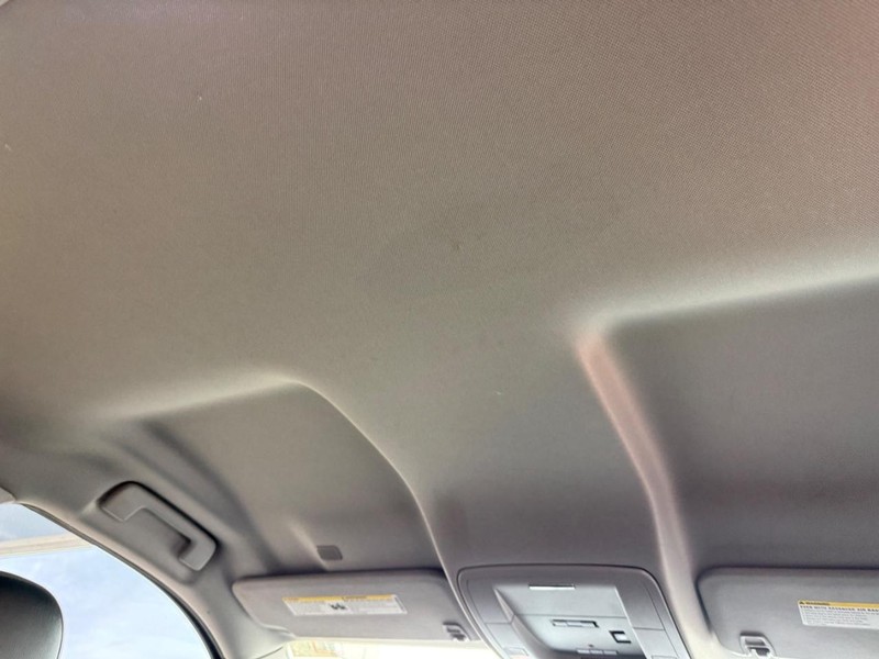 Chevrolet Silverado 1500 Vehicle Full-screen Gallery Image 15