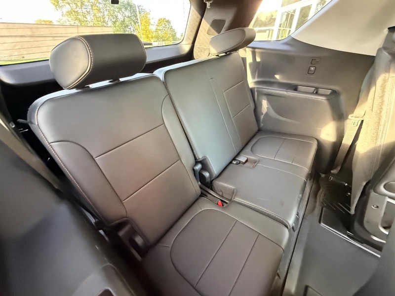Chevrolet Traverse Vehicle Full-screen Gallery Image 11
