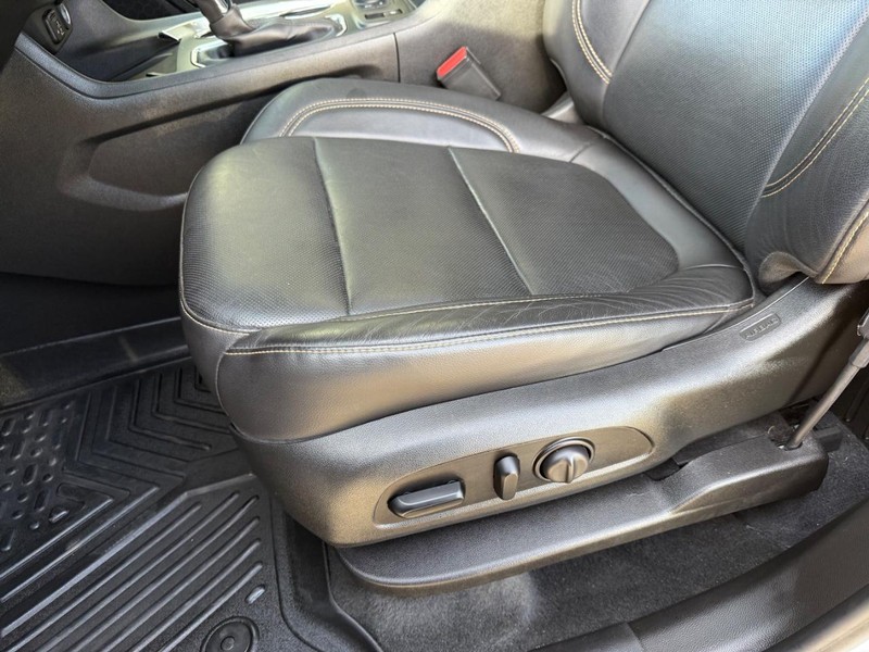 Chevrolet Traverse Vehicle Full-screen Gallery Image 29