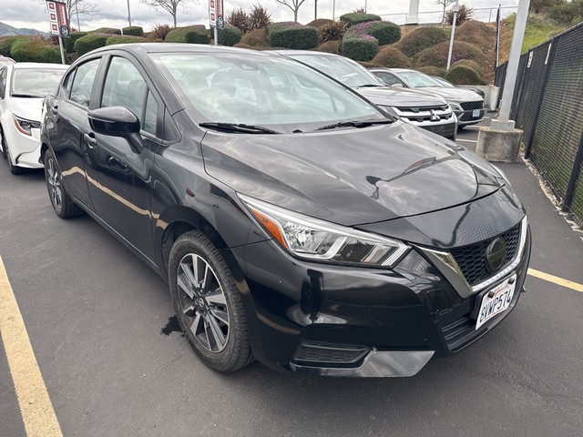 more details - nissan versa