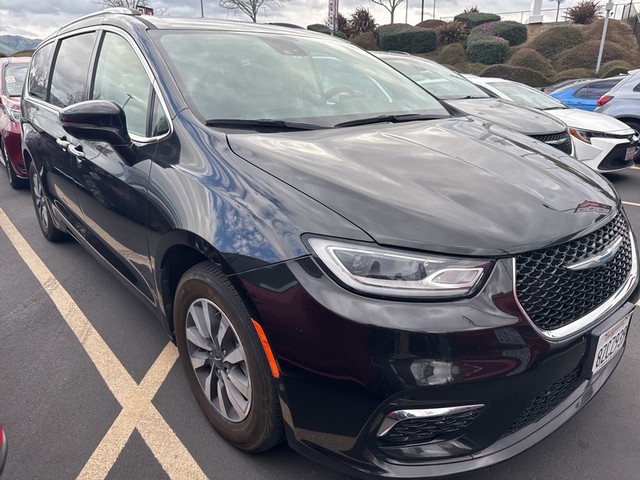 more details - chrysler pacifica