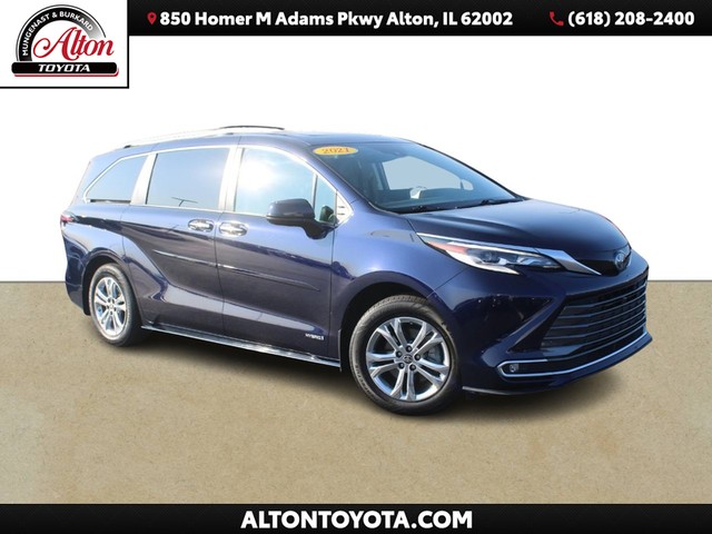 2021 Toyota Sienna Platinum at Mungenast Alton Toyota Scion in Alton IL