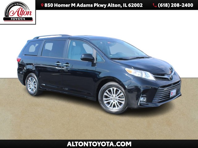 2020 Toyota Sienna XLE at Mungenast Alton Toyota Scion in Alton IL